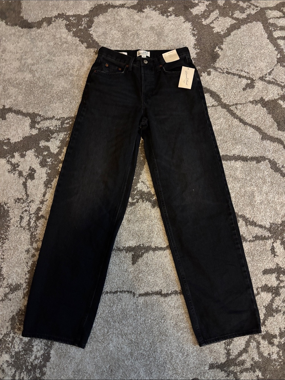 Universal Thread - Black High-Rise Straight Jeans w/ Sparkle 90s